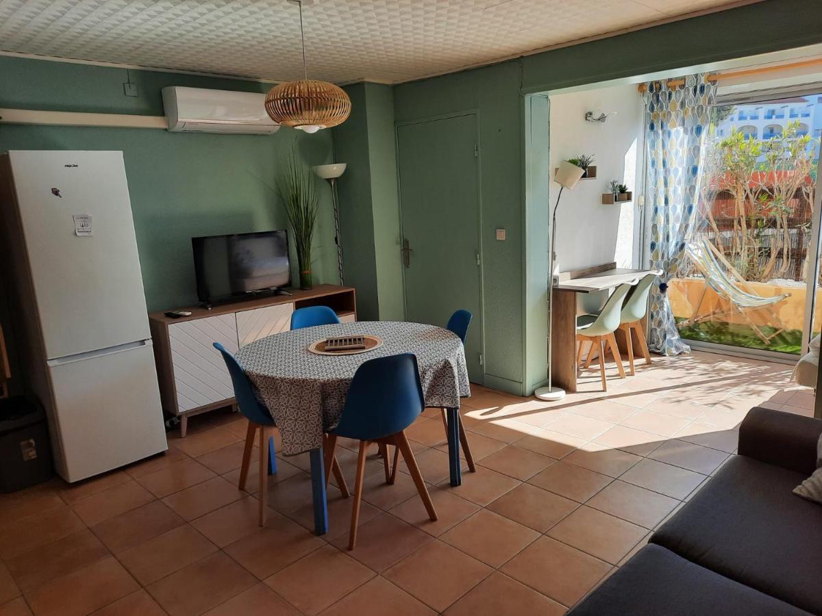 Appartement En Residence Avec Piscine Proche Mer 르발카레스 외부 사진