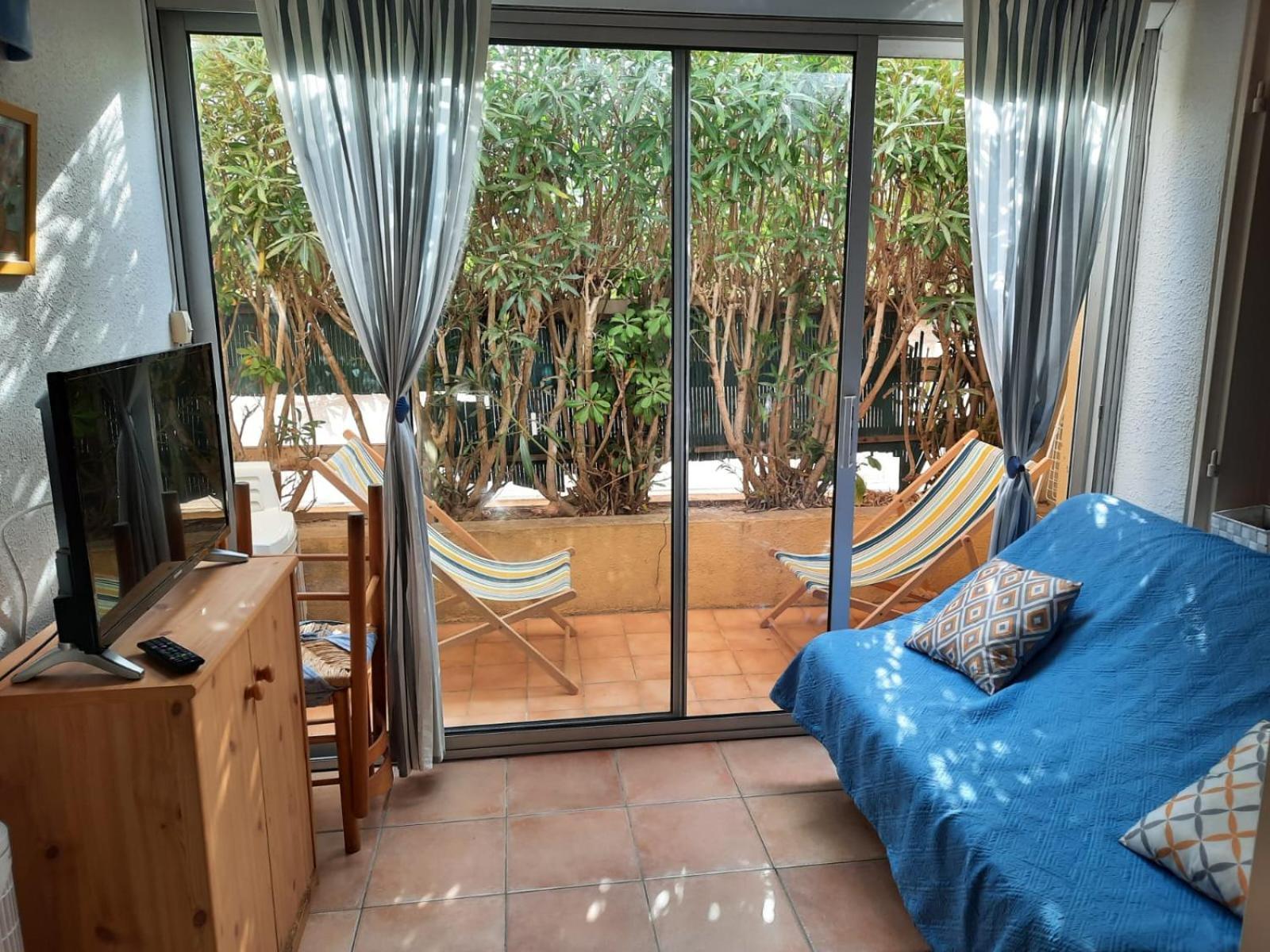 Appartement En Residence Avec Piscine Proche Mer 르발카레스 외부 사진